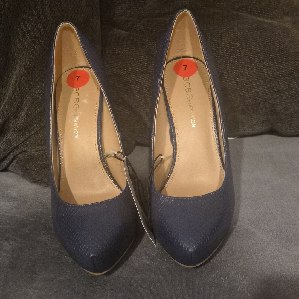BCBGeneration Navy Pointed-Toe Textured Pumps